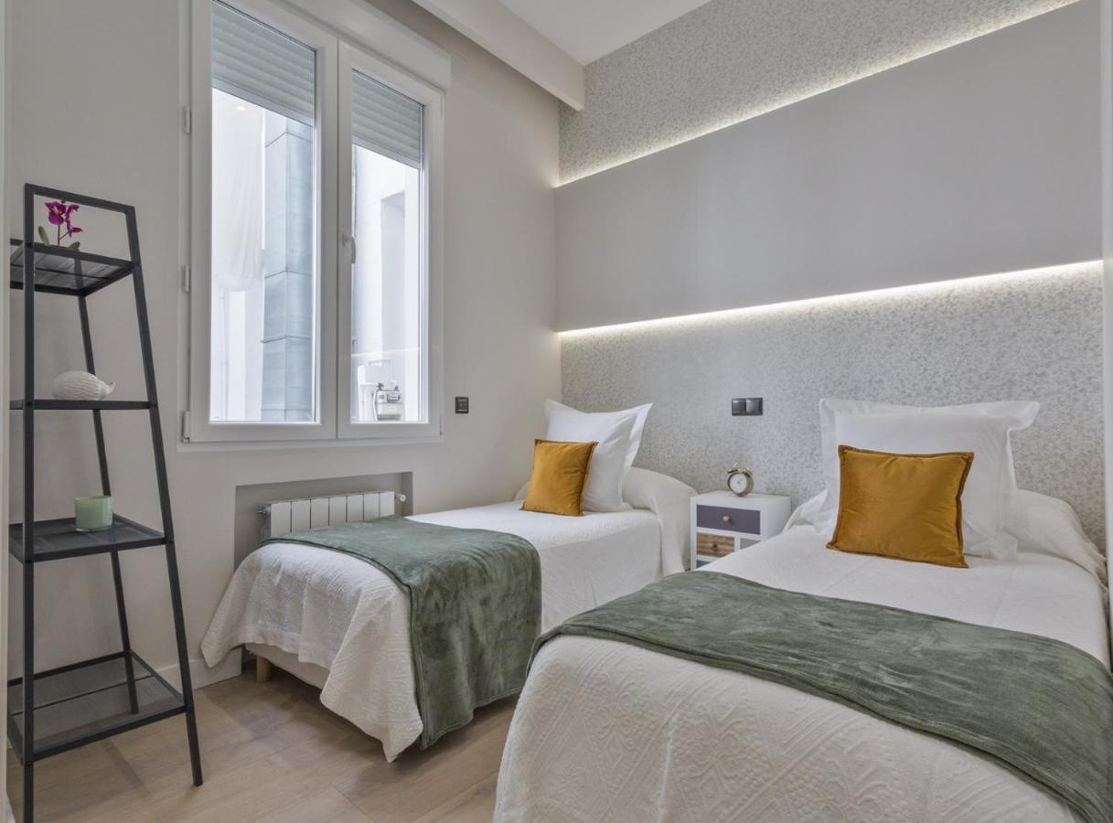 Charming City Center Apartment For 4 Perfect Location, Espoz Y Mina III Madri Exterior foto